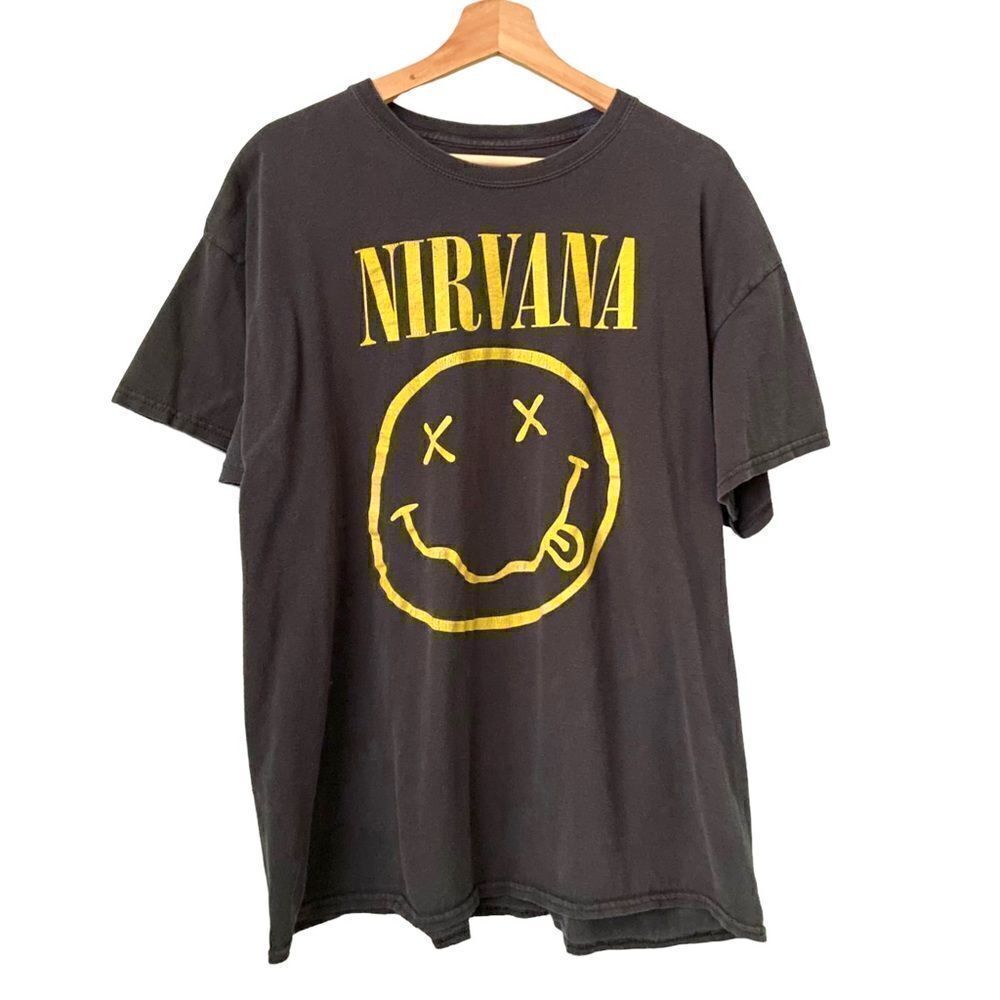 Nirvana Tee in Size XL